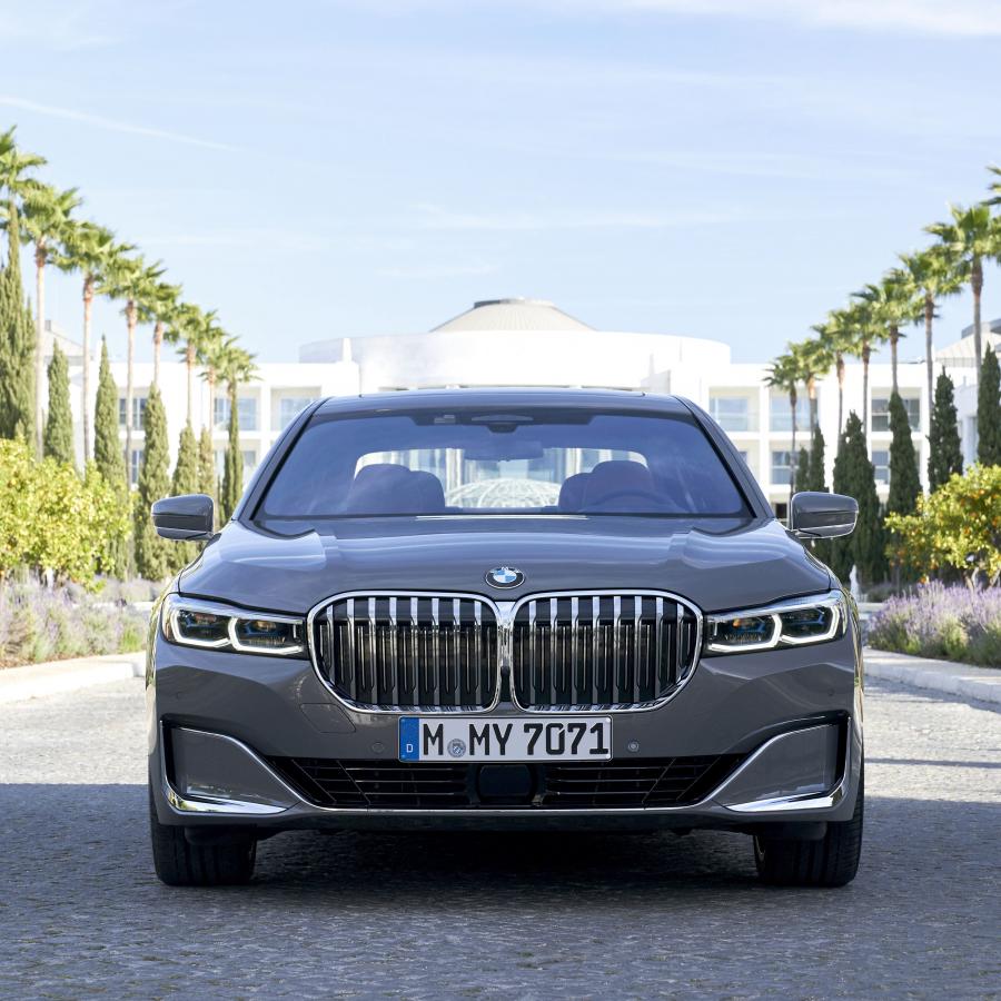  BMW 750Li xDrive (G12) 2019 года  (WW) (фото 151 из 164)